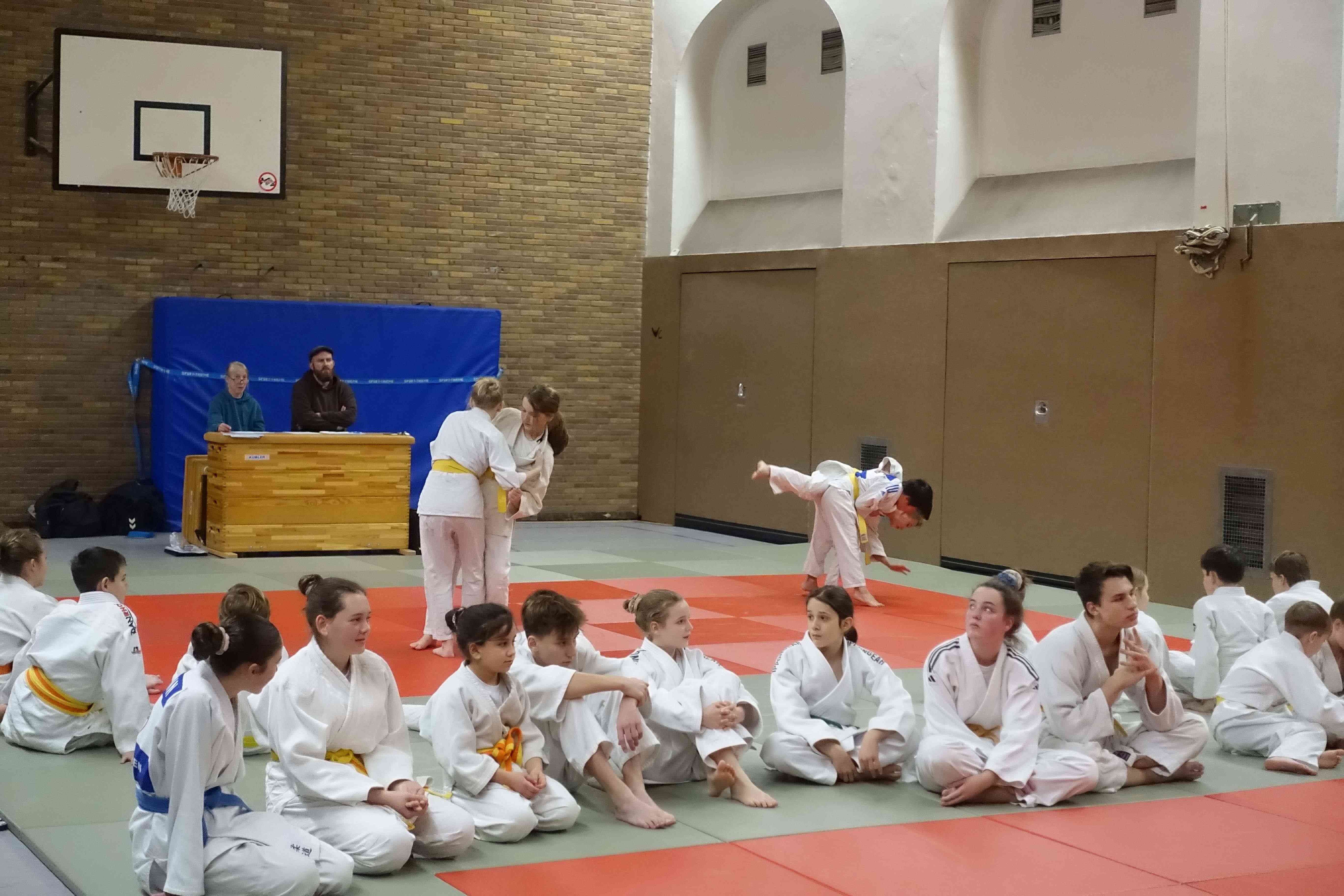 23 12 08Prüfung1jpg